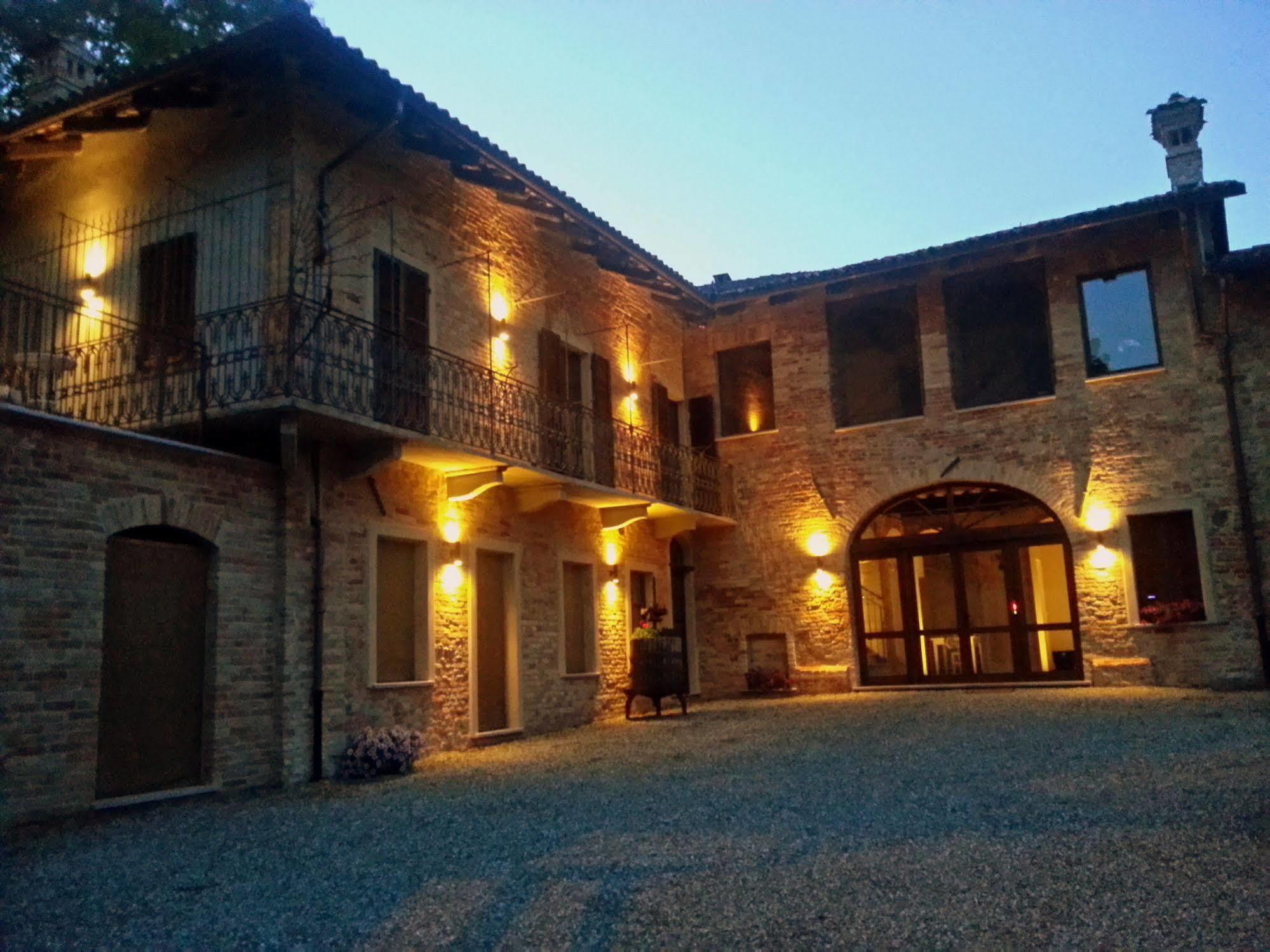 Dimora Cortese Castagnole delle Lanze Exteriér fotografie